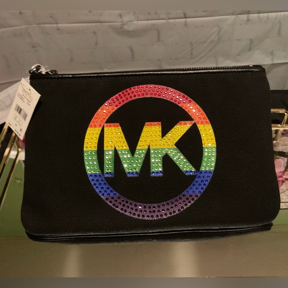 Micheal Kors Large Rainbow wrislet NWT
